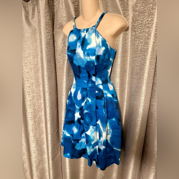 Calvin Klein dress - Picture 2 of 6